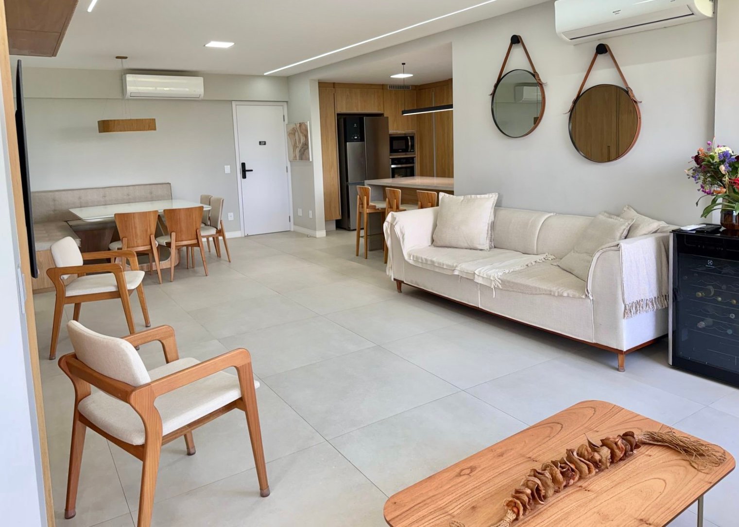 Apartamento Reformado na Quadra da Praia – Aldeia do Mar, Barra da Tijuca