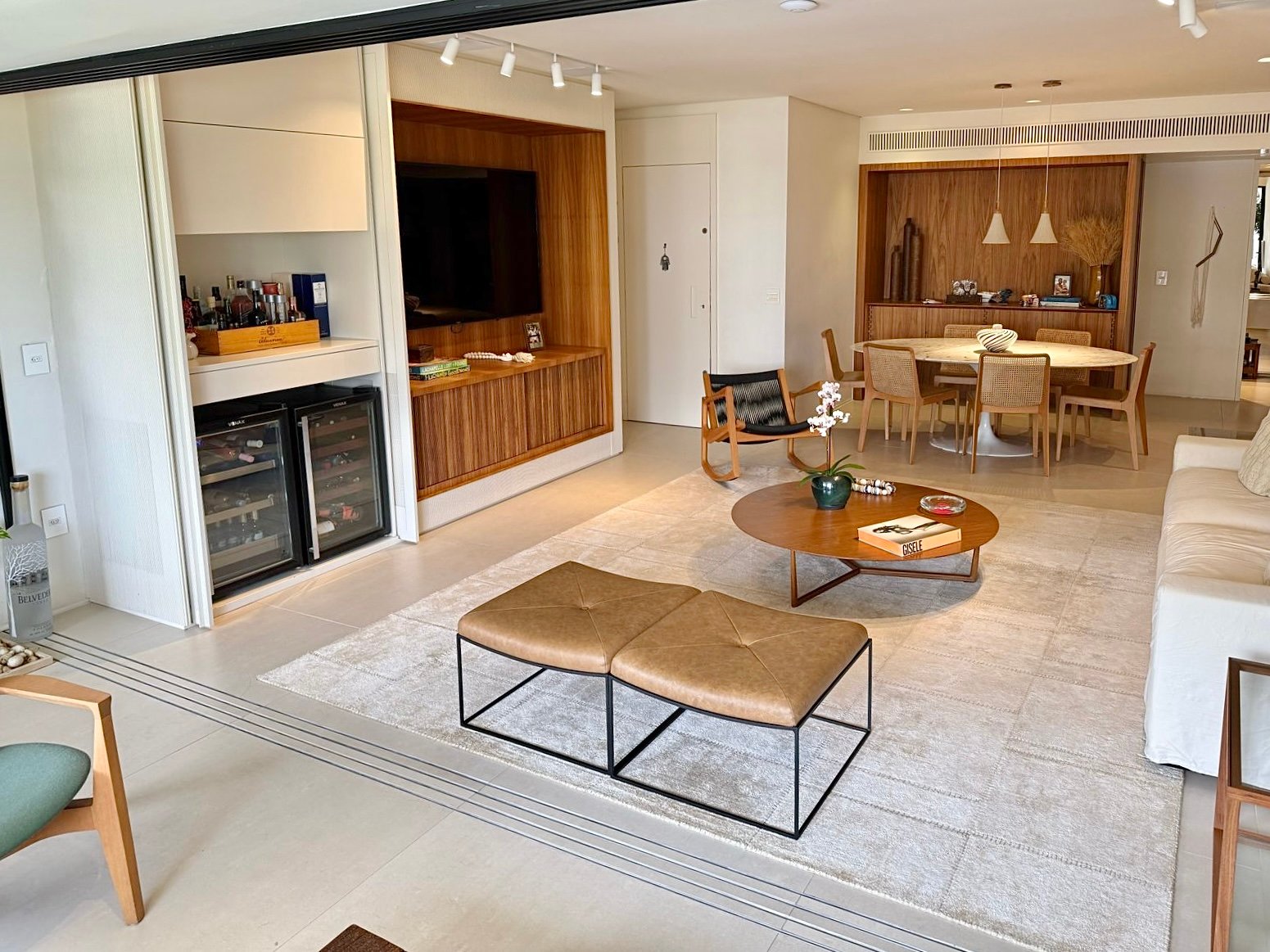 Apartamento em Lâmina no Saint Tropez | 178m², 3 Suítes, 3 Vagas e Box Privativo