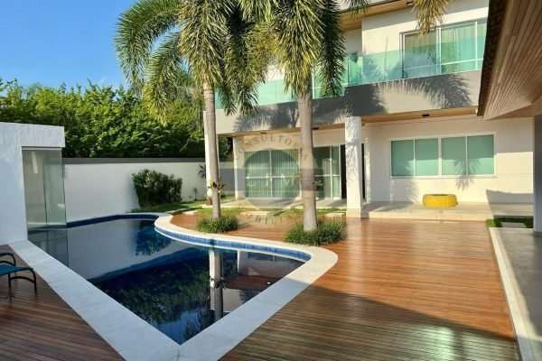 Casa Espetacular no Del Lago – 5 Suítes, Home Cinema e Área Gourmet na Barra
