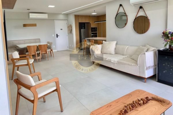 Apartamento Reformado na Quadra da Praia – Aldeia do Mar, Barra da Tijuca