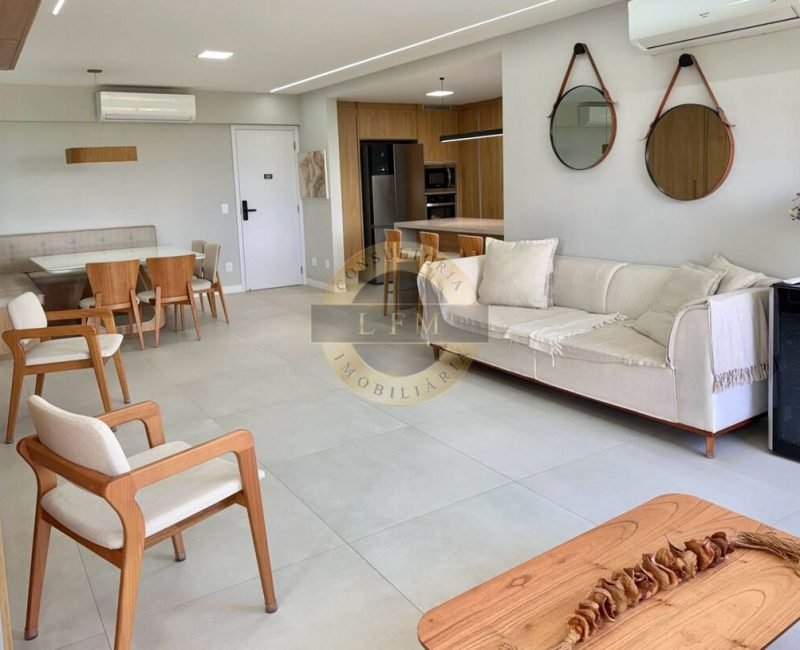 Apartamento Reformado na Quadra da Praia – Aldeia do Mar, Barra da Tijuca