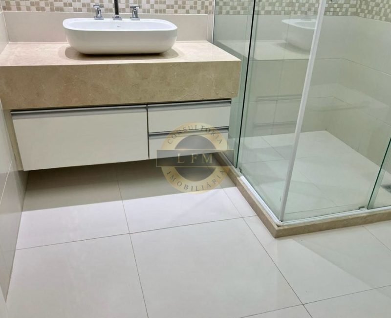 Casa Espetacular no Del Lago – 5 Suítes, Home Cinema e Área Gourmet na Barra