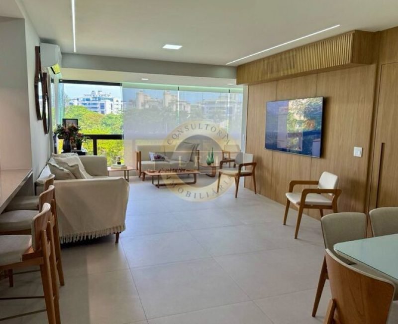 Apartamento Reformado na Quadra da Praia – Aldeia do Mar, Barra da Tijuca